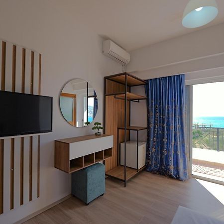 Hotel Holiday Sarandë Exterior foto